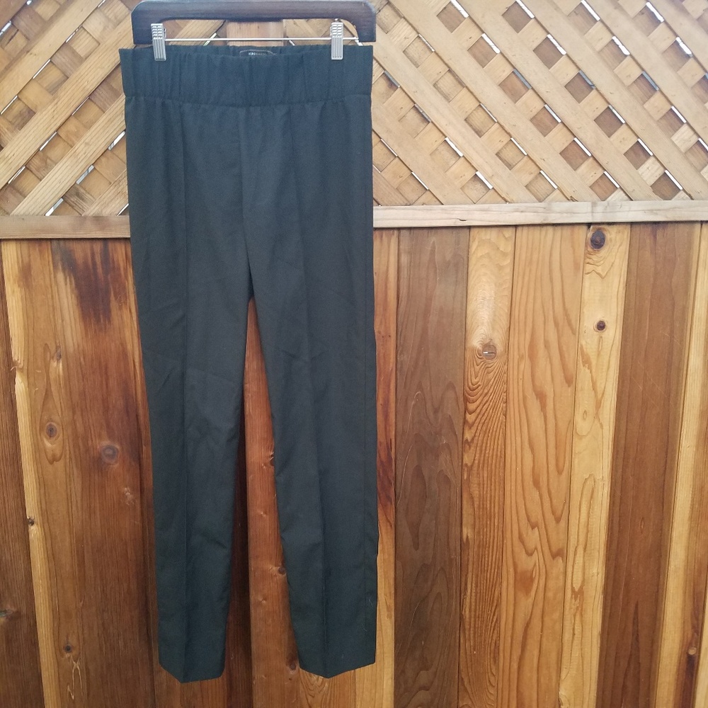 ⚡3 for $12⚡BCBGMaxAzria Slim Modern Trousers